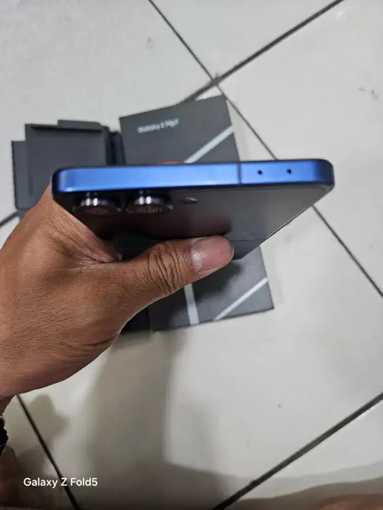 Samsung galaxy flip 7