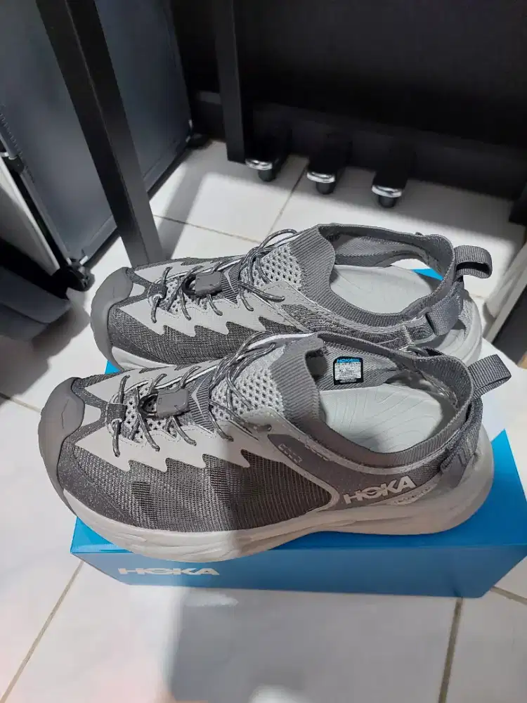 HOKA HOPARA 2 Baru dipakai 1x