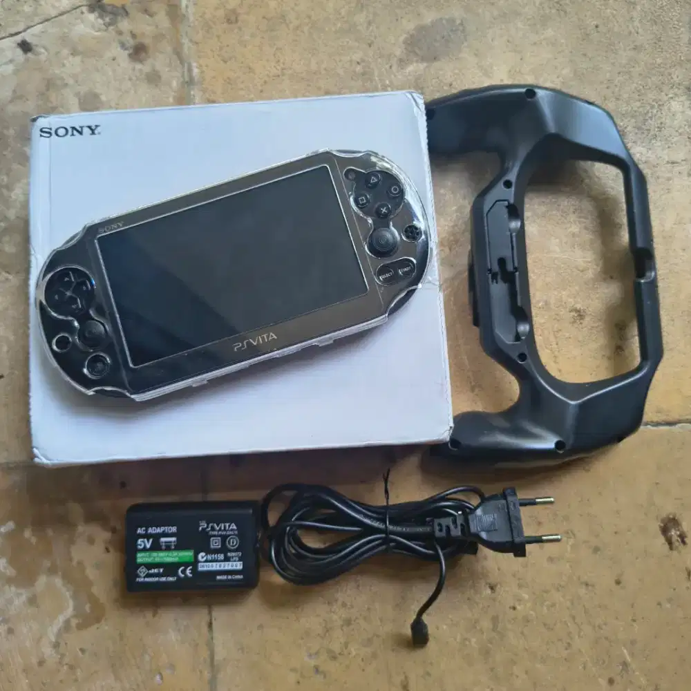 Ps Vita Slim Black 128GB FULL GAMES Siap main