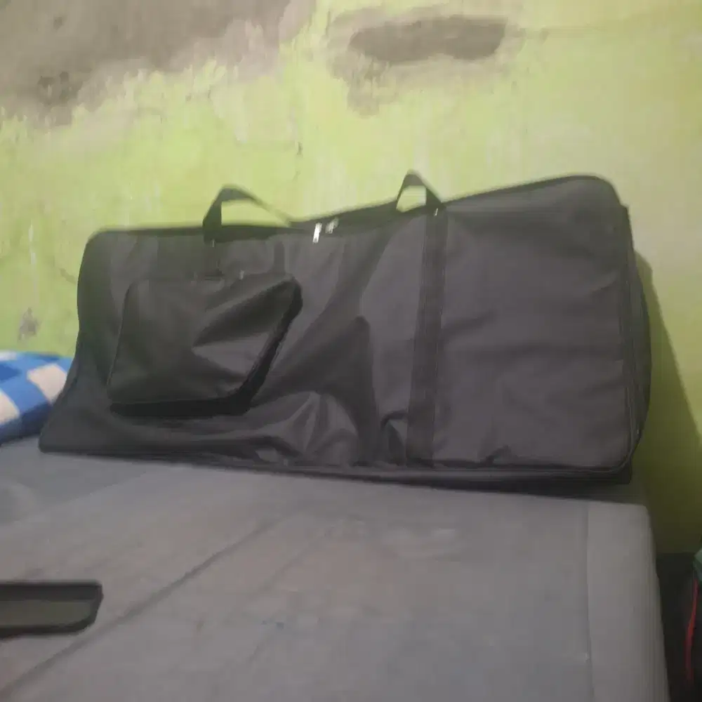 Di juslROLAND E 38 keybort