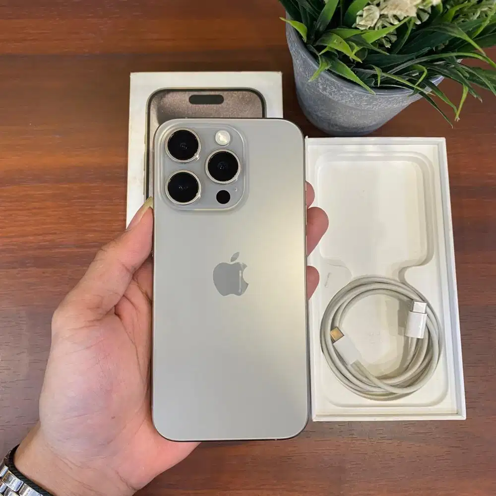 iPhone 15 Pro 128GB Natural Titanium iBox