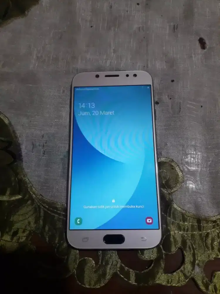 Samsung j7 pro ram 3/32 lancar