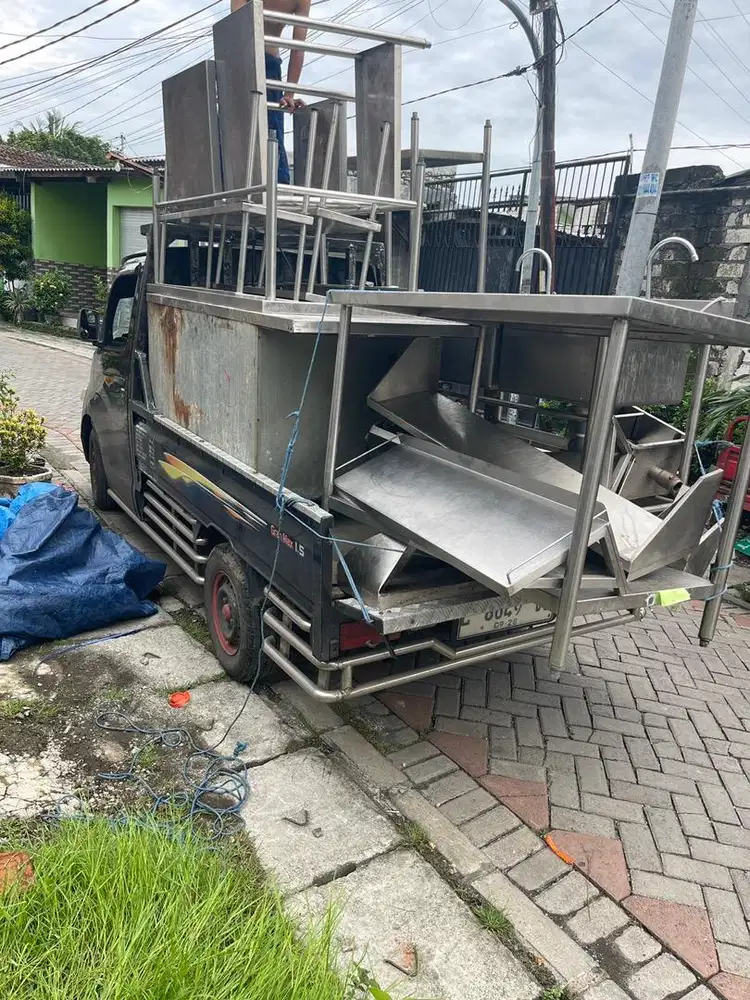 Dibeli sgala barang rongsokan tv ac kulkas dll monggo