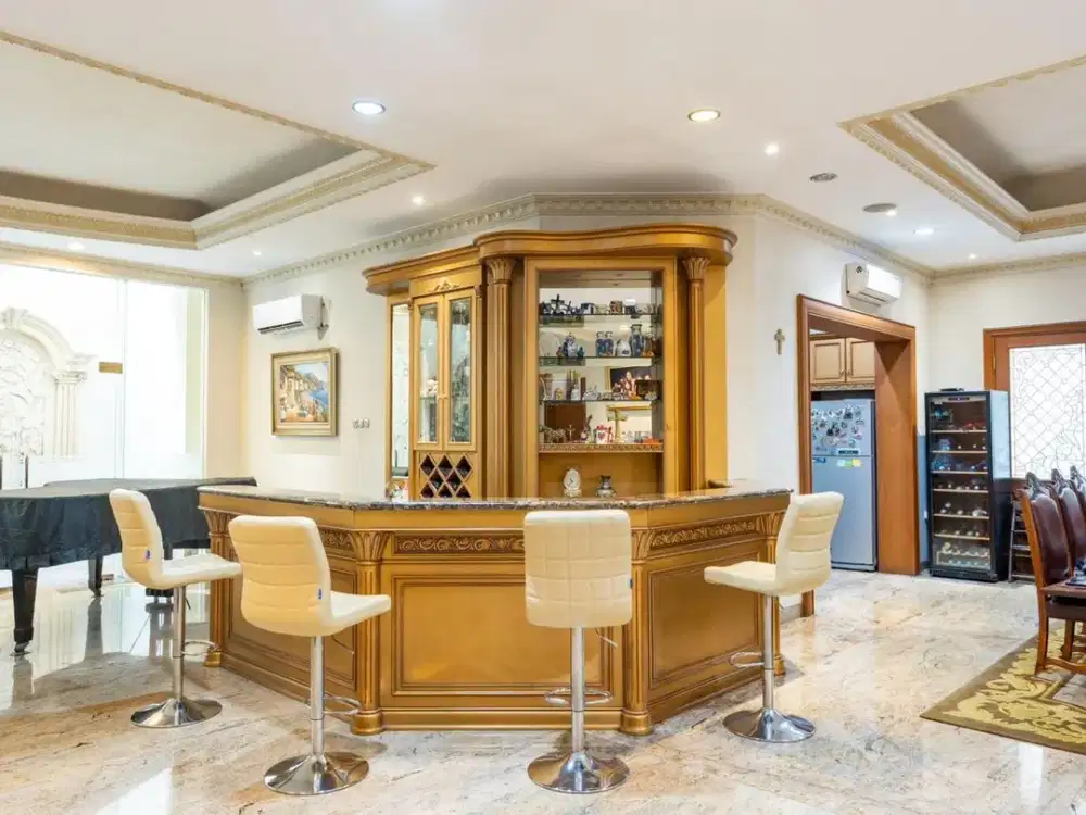 Dijual rumah mewah di cluster eksklusif Bukit Gading Villa - Kelapa Gading Jakarta Utara