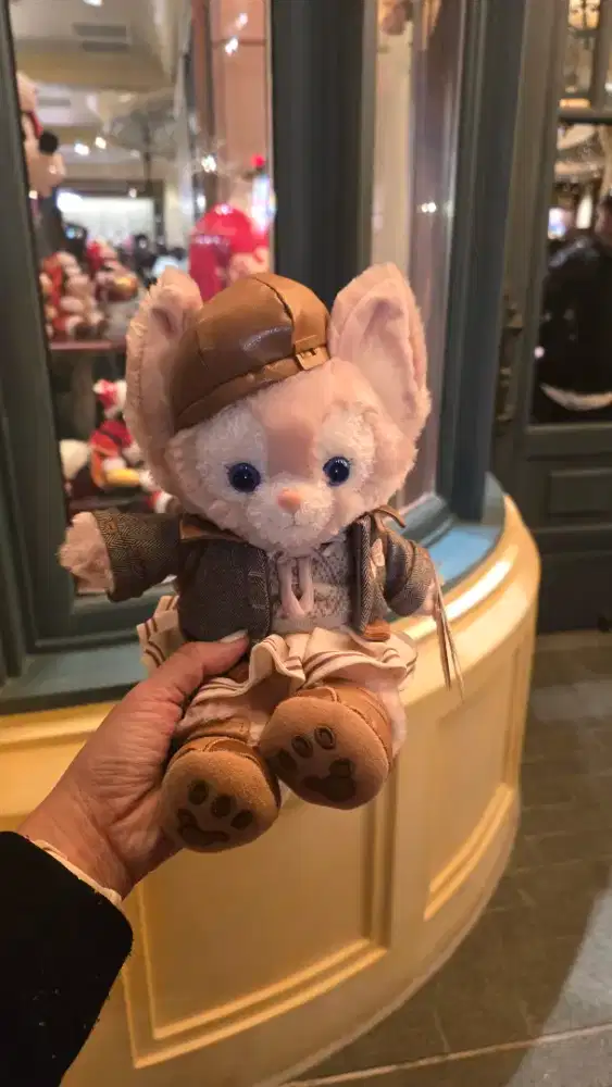 SALE NEW FRESH FROM DISNEYLAND SHANGHAI