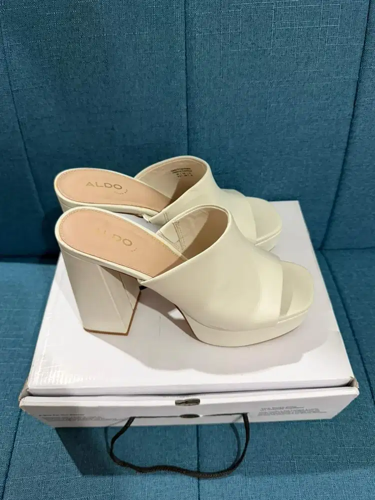 ALDO Cream Block Heel Mule Original Like New Elegant Heels