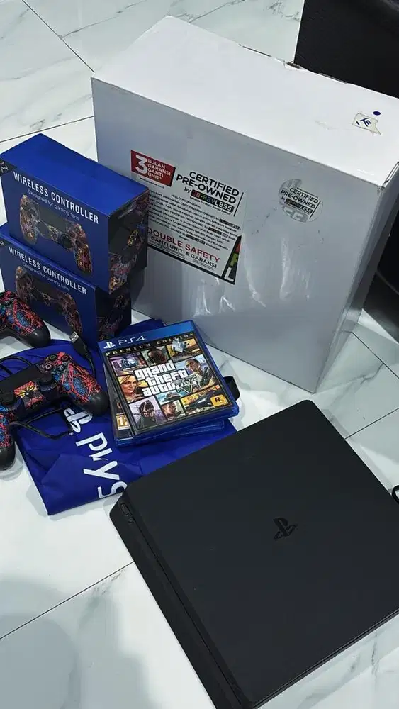 Full set PS4 Slim 1TB ori