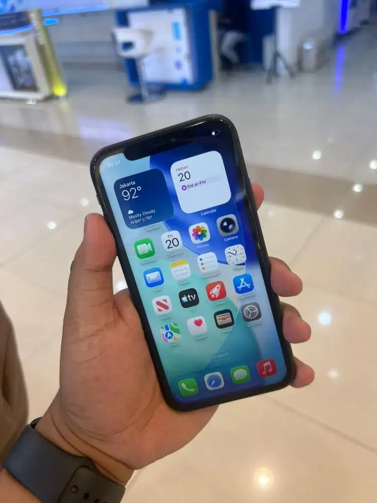 Iphone 11 64GB ex inter hp kabel aja mulus banget