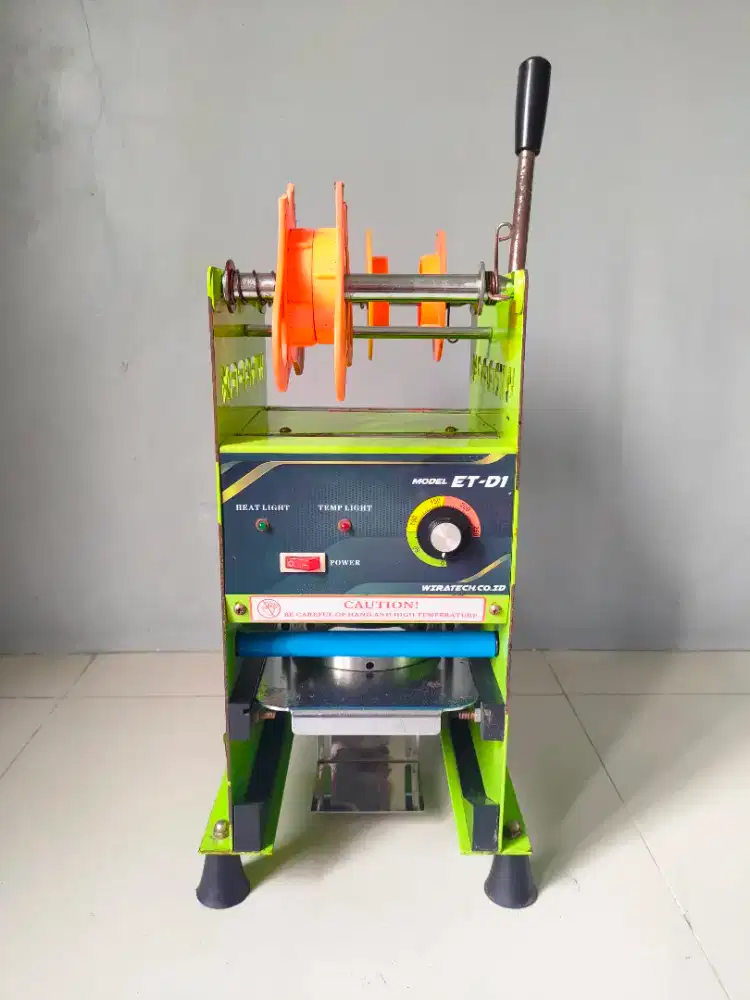 Mesin Sealer Cup pres minuman