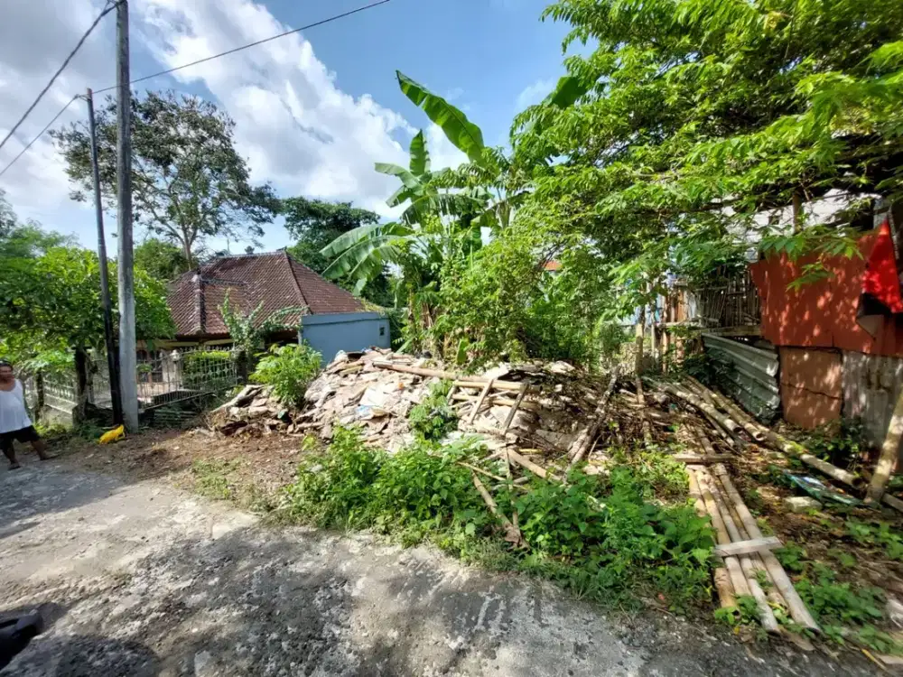 Tanah Murah dibawah Harga Pasaran, Lokasi di Area Perumahan Taman Giri