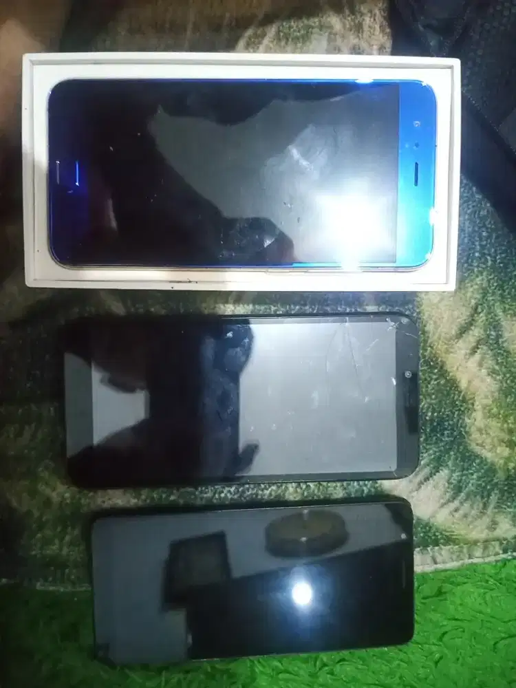 [WTS] PAKET BORONGAN 3 UNIT HP - KHUSUS TEKNISI / BAHAN KANIBALAN