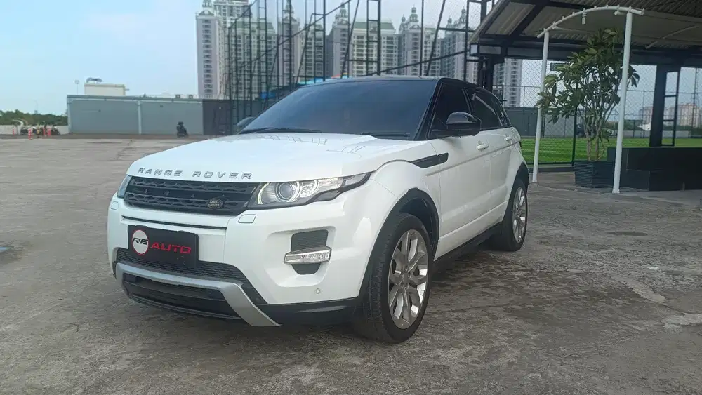 Range Rover Evoque AT 2015 putih