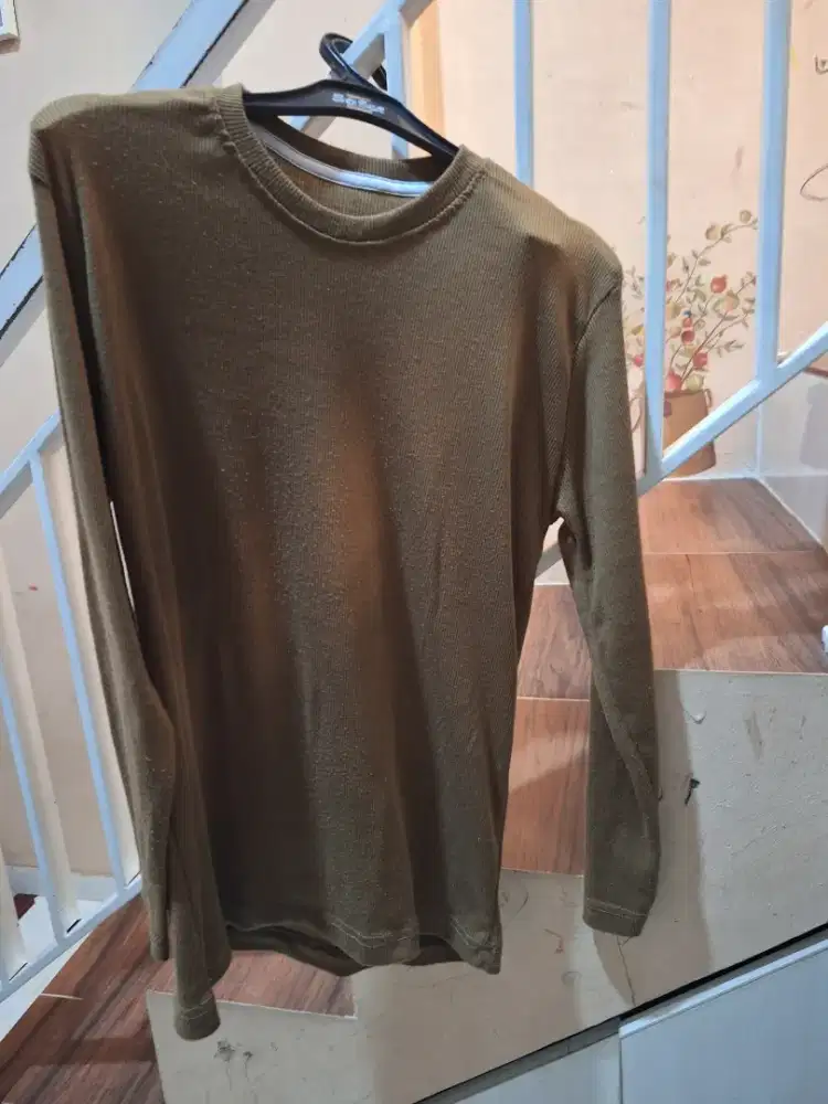 Sweater cowo cewe preloved pribadi