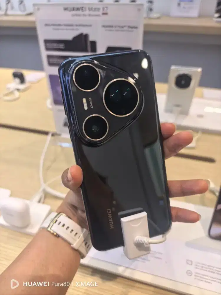 HUAWEI PURA 80 ULTRA