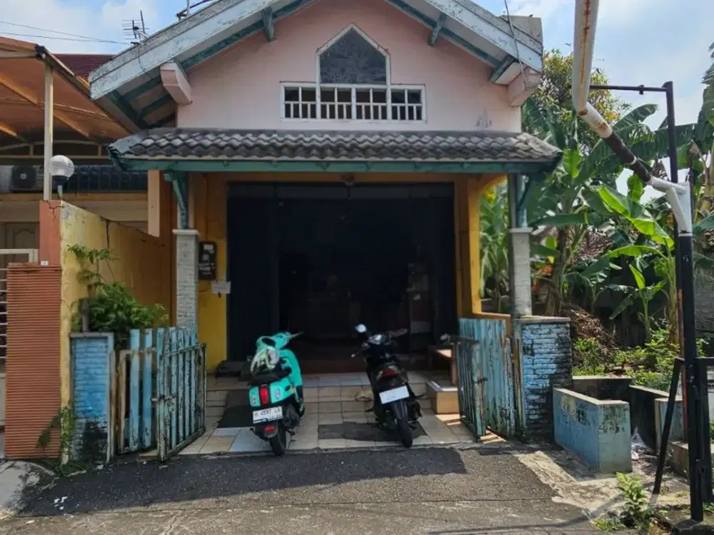 Dijual Rumah2 lantai di lamper dekat apotik sarika dan java mall
