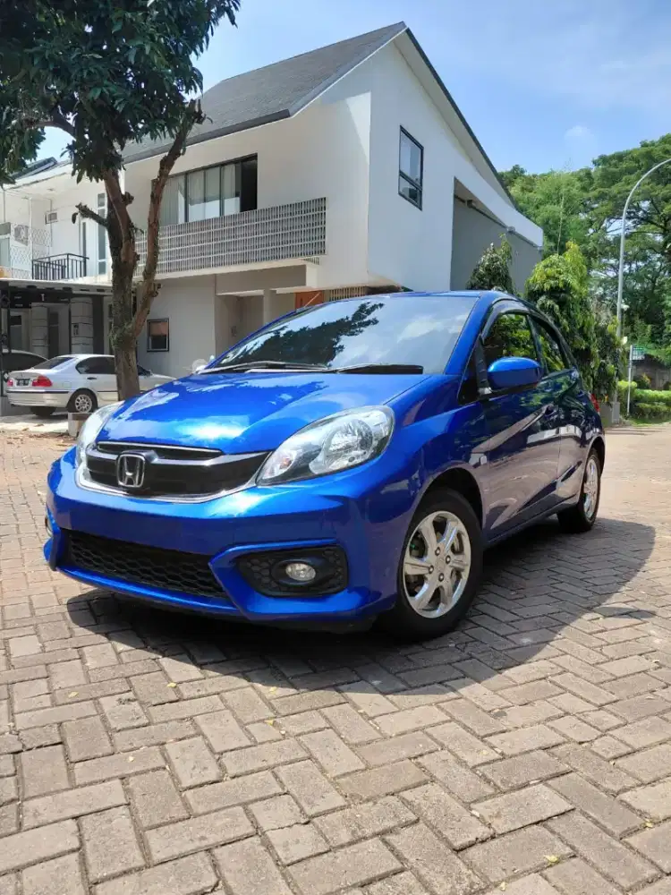 Honda Brio E matic 2016 hatchback biru istimewa