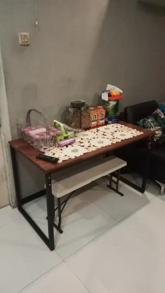 MEJA PREMIUM AESTHETIC 700.000 JADI 557.000 !