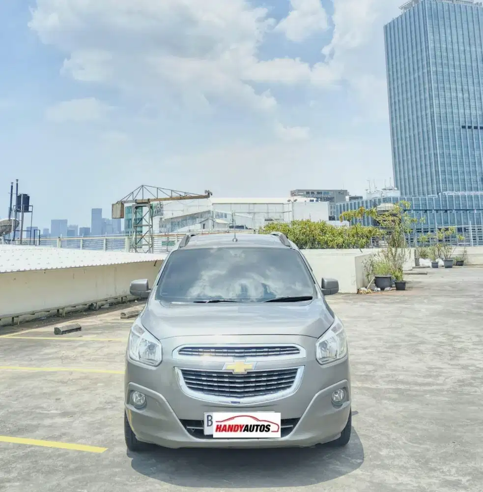 Chevrolet Spin LTZ Tahun 2013 Automatic Abu abu Metalik