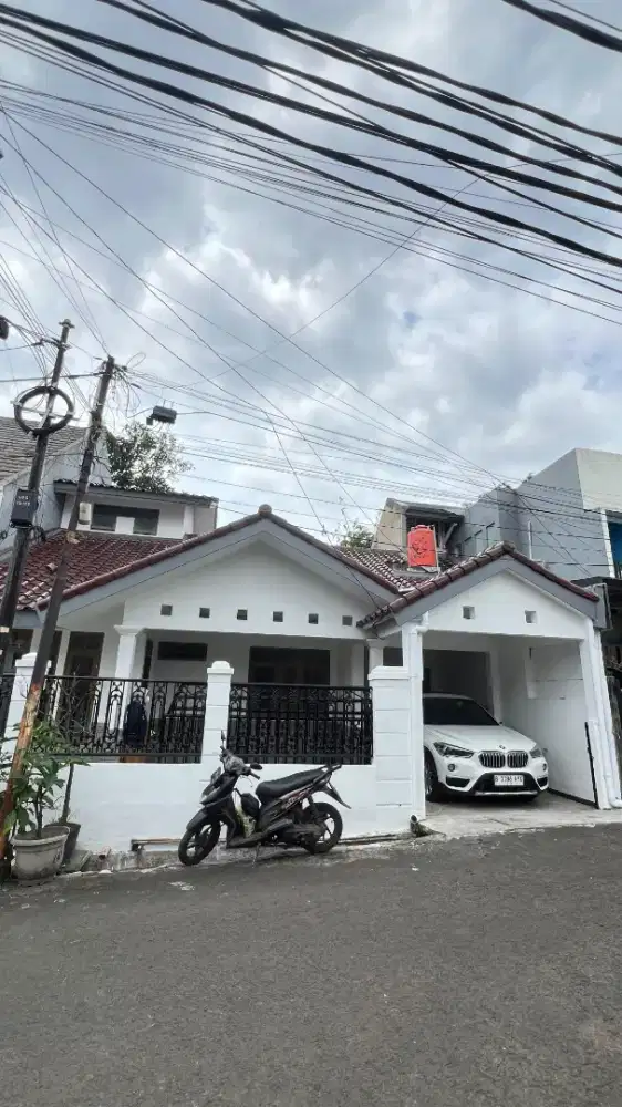 Jual Rumah dalam komplek asri