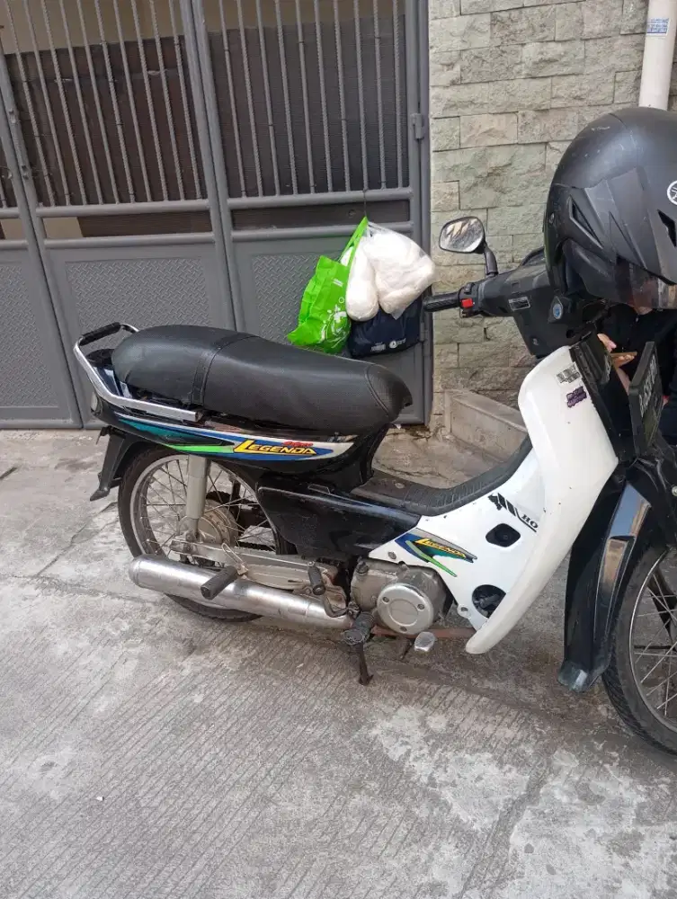 Jual motor astrea legenda thn 2003