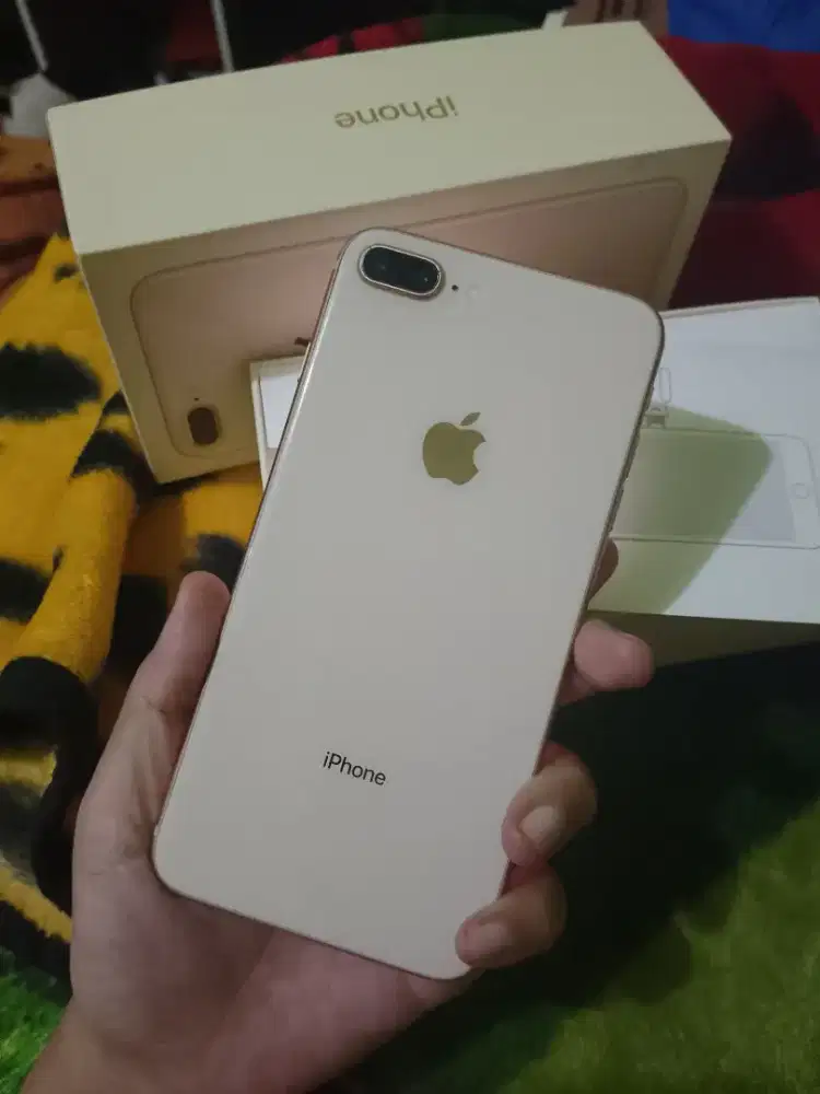 Iphone 8 Plus 64gb gold