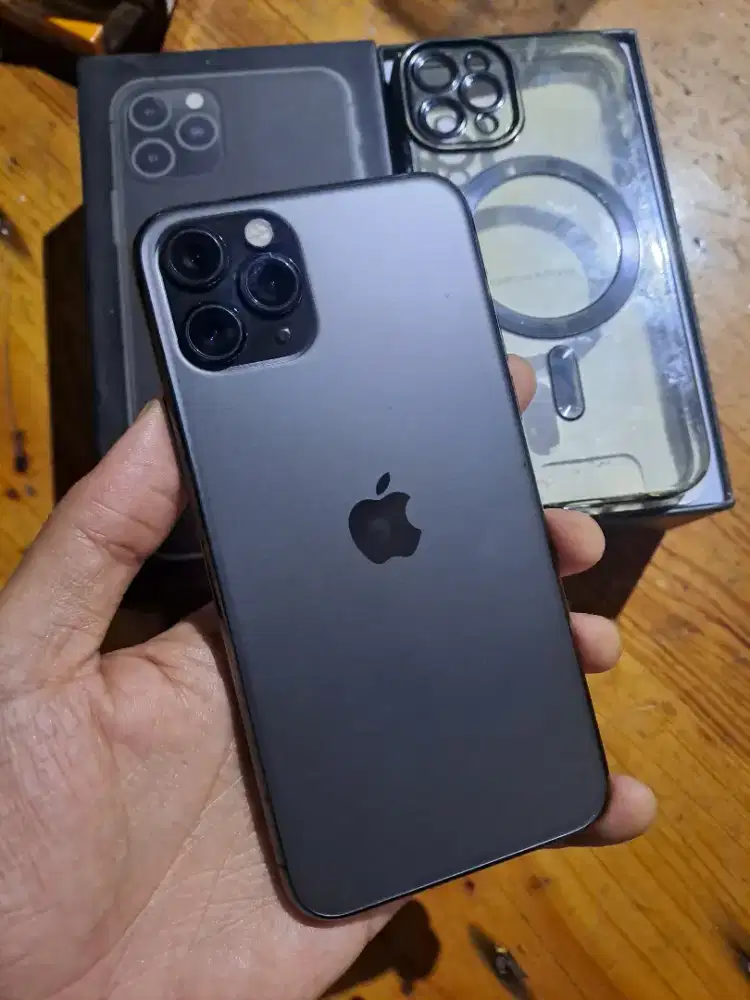 Iphone 11 Pro 256 GB Fullset Aloprator