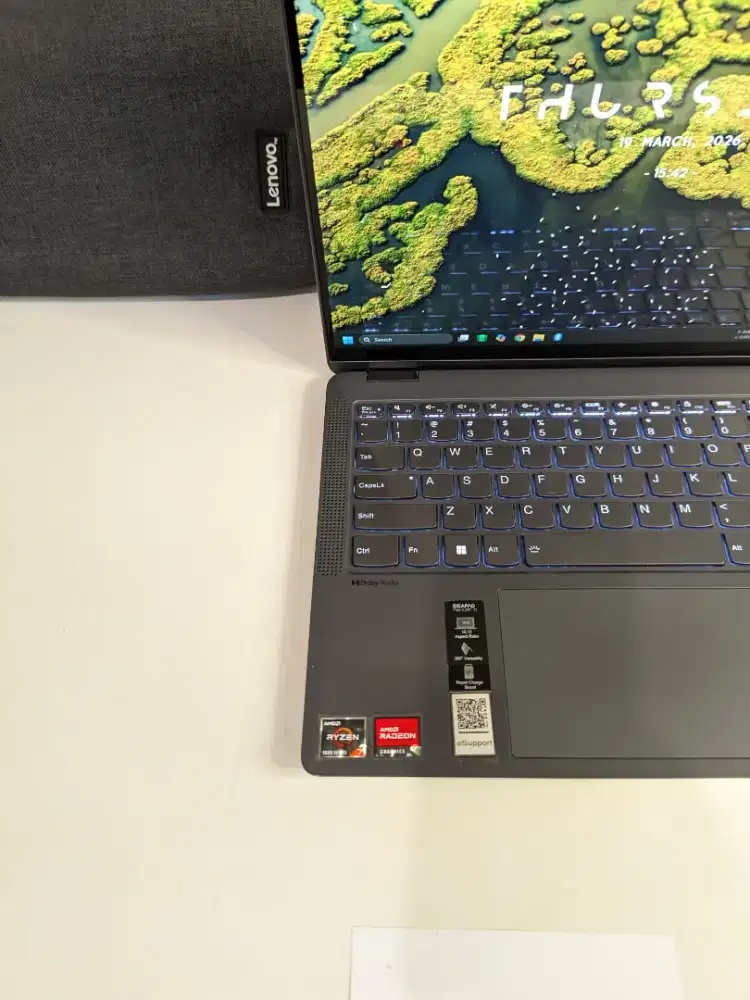 Laptop Lenovo Ideapad Flex 5i Ryzen 7 5700U setara Core i7 Gen 12 yoga