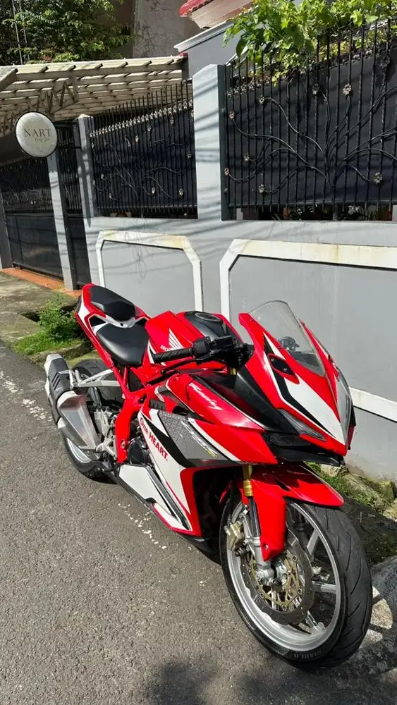 CBR 250rr 2017 LOW Km