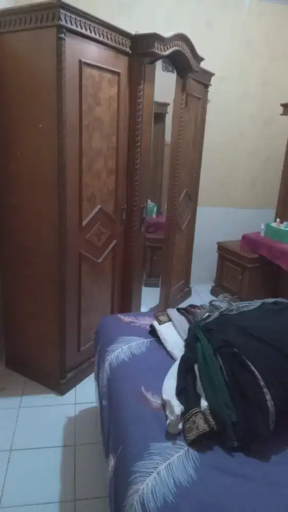 Lemari kayu & meja rias