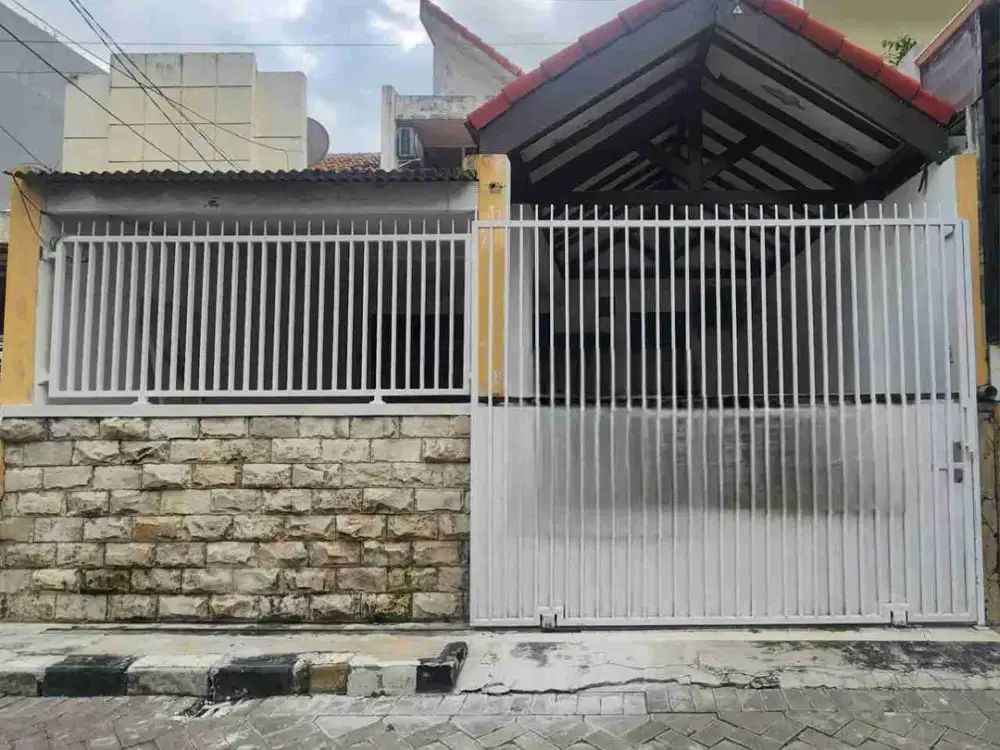Rumah Babatan Pratama Wiyung