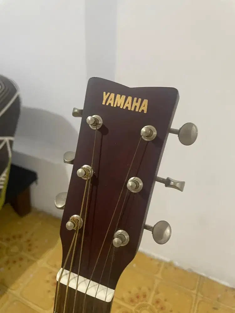 Yamaha FG Junior JR2