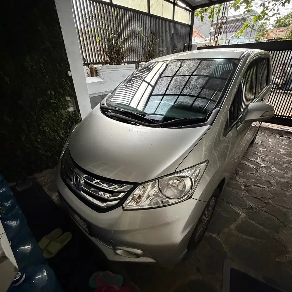 Honda Freed 2015 Bensin