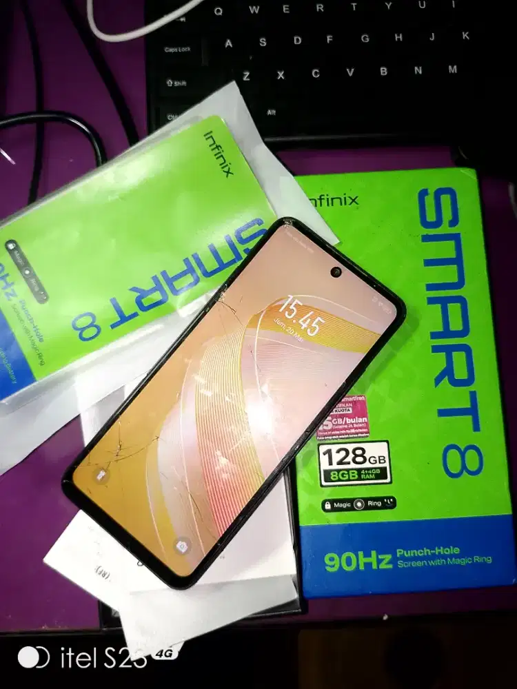 INFINIX SMART 8 4+4/128
MINUS KAYA DIPICT 700 NEPIS FULLSETT