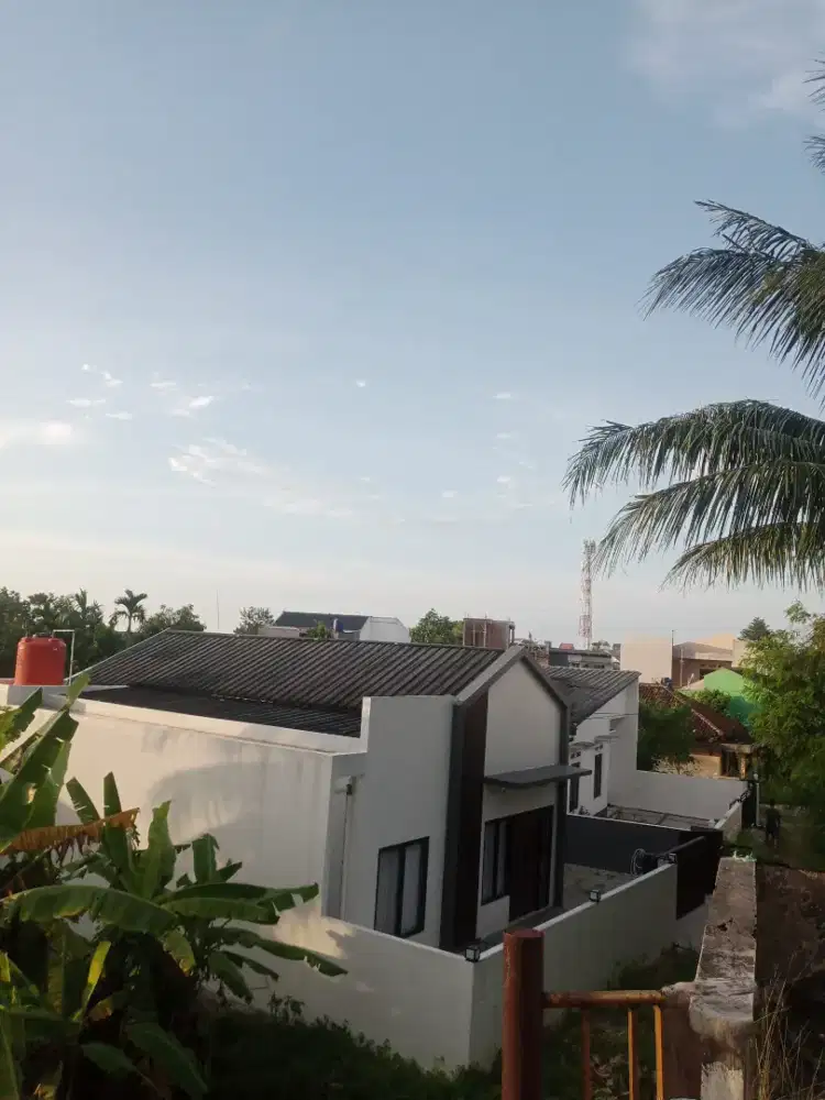 Saya menawarkan jasa perawat lansia pribadi