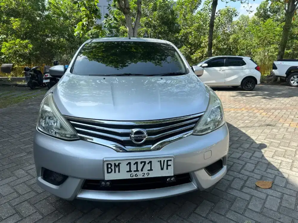 GRAND LIVINA SV MATIC