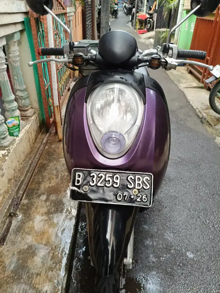 Honda scopy thn 2011 jual cepat 4,350jt nego