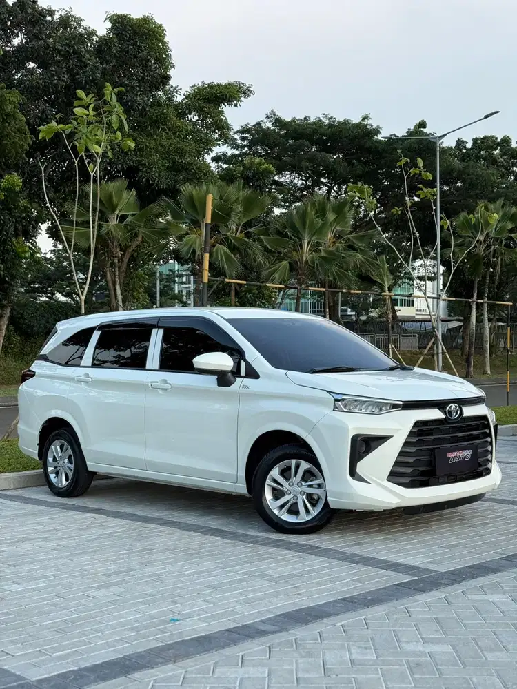 [KM31RB] Toyota Avanza E CVT Nik 2022