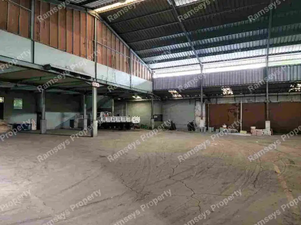 DISEWA GUDANG di KAPUK PULO, JAKARTA BARAT, LT. 1.200m2, LB. 1.470m2, SHGB, LOKASI STRATEGIS, AKSED KONTAINER 40FT.