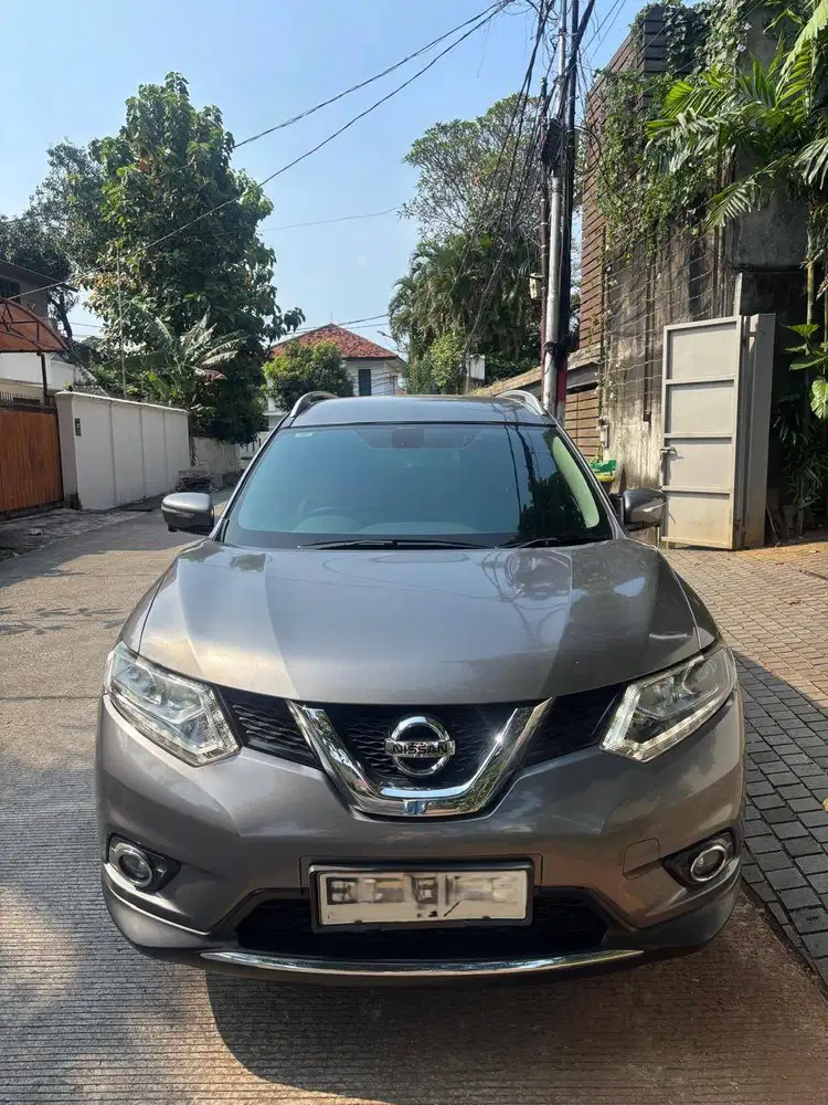 Dijual Mobil Pribadi Xtrail 2.5 AT