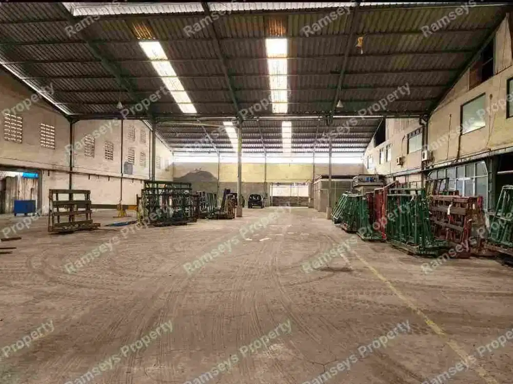 DISEWA GUDANG di PETERNAKAN, KAPUK PULO, JAKARTA BARAT, LT. 1.200m2, LB. 1.470m2, SHGB, LOKASI STRATEGIS, AKSES KONTAINER 40FT.