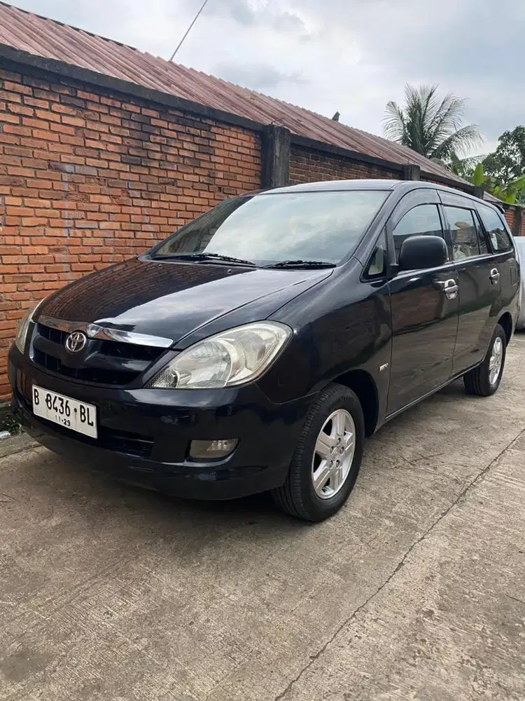 Toyota Innova G Manual 2004 siap pakai