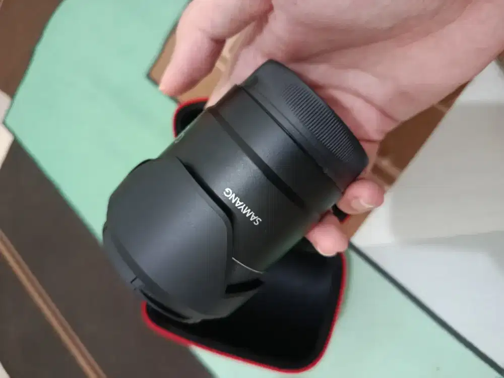 Lensa Samyang full frame 24mm f1.8