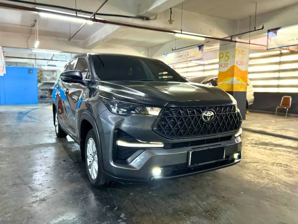 Toyota innova zenix v bensin at rse nik 2023 stnk 02/2027