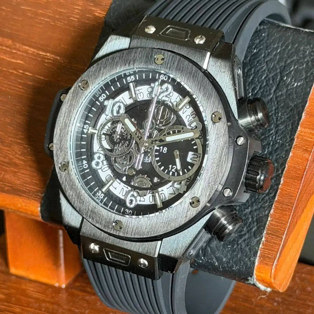 Seiko Unico Big Bang Black Out Hublot VK64 Chronograph El Clasico