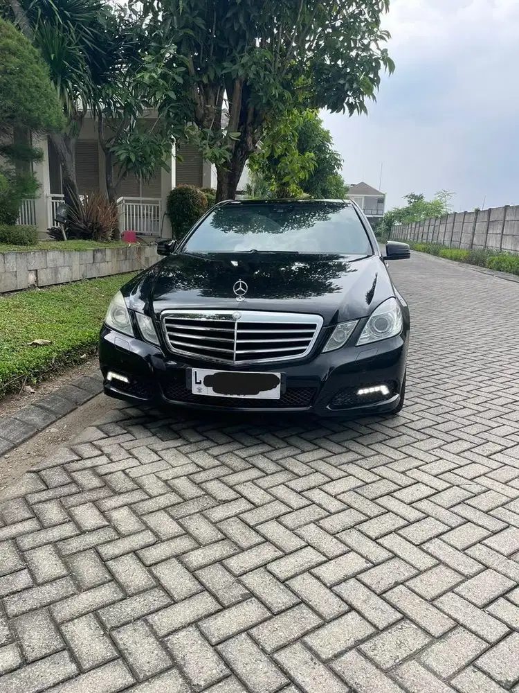 Mercedes Benz E300 3.0 Matic Avantgarde 2009 Hitam Plat L