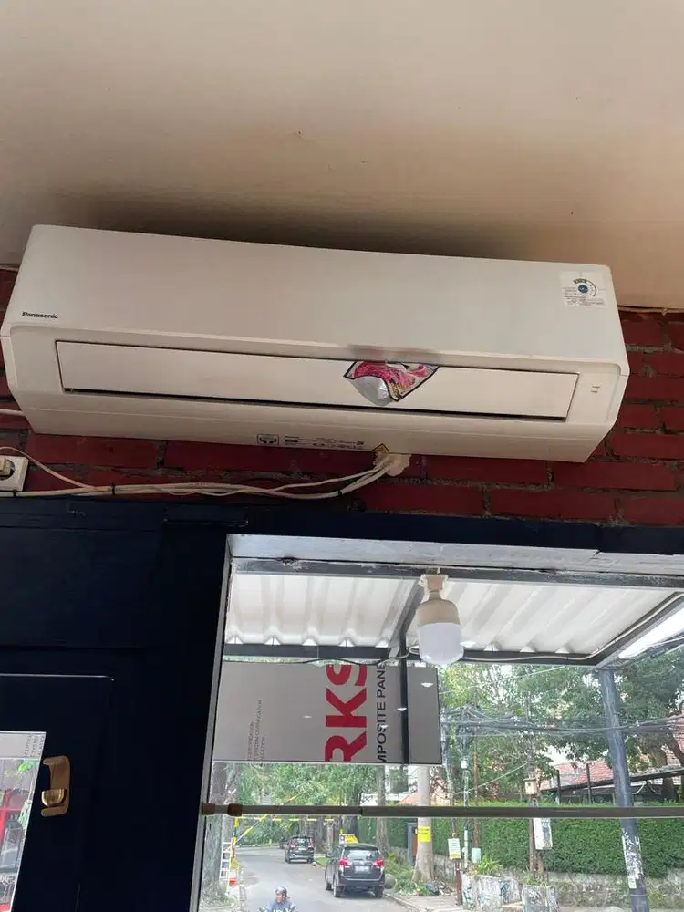 AC Panasonic 2 PK (kondisi mulus)