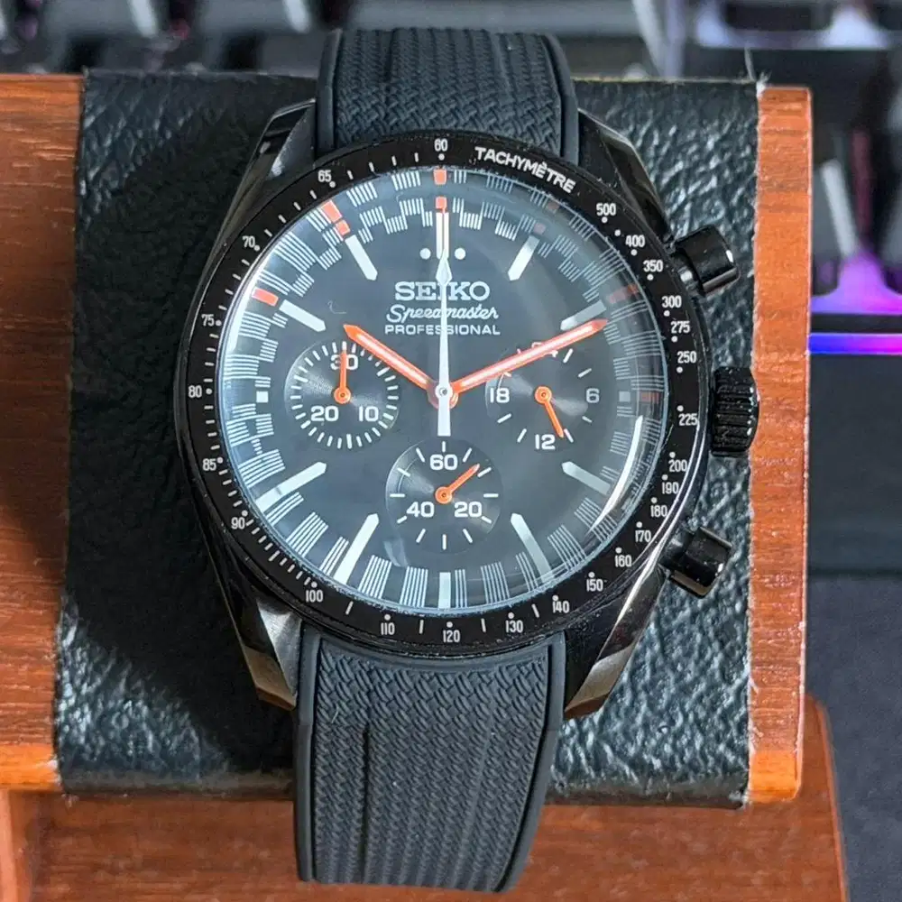 Seiko Speedmaster Black Out Racing VK63 Chronograph jam Tangan Mewah