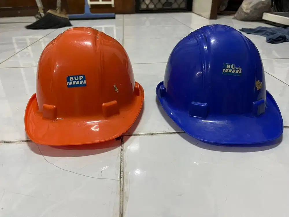 Helm Safety Proyek