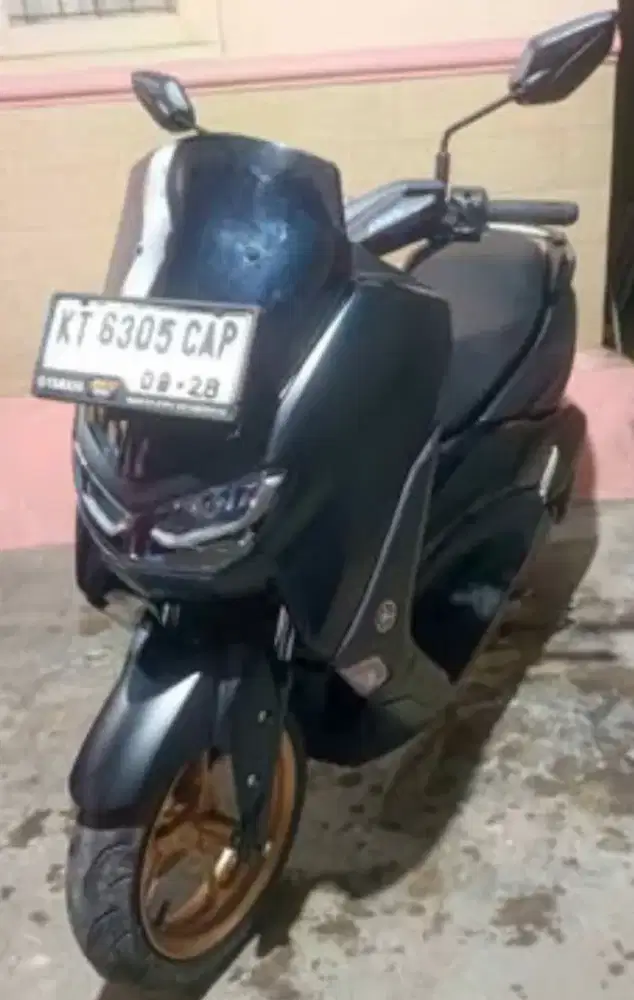 Yamaha New Nmax 2023 mulus lengkap pajak hidup, garansi mesin