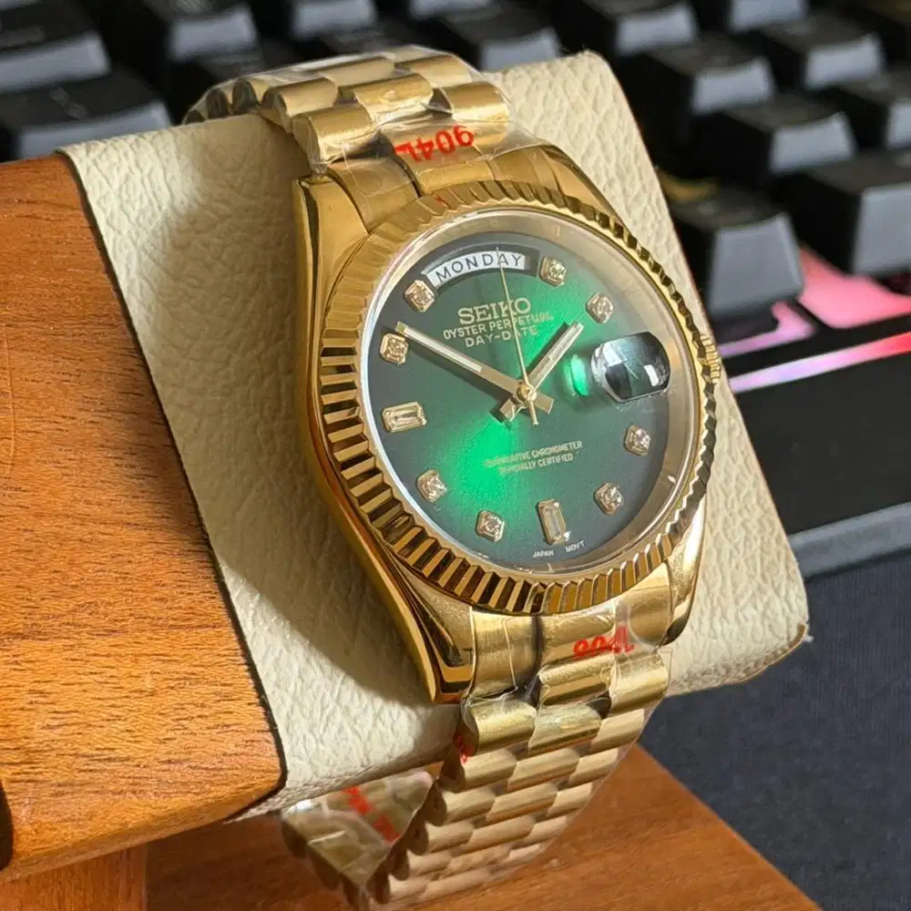 Seikomod Daydate Green Yellowgold Automatic Rolex Homage Custom